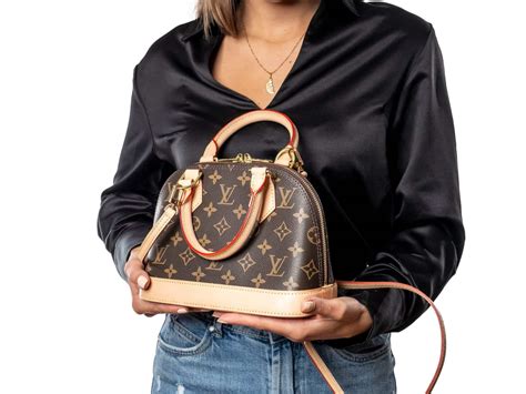 celebrity louis vuitton alma bb|louis vuitton alma bb lining.